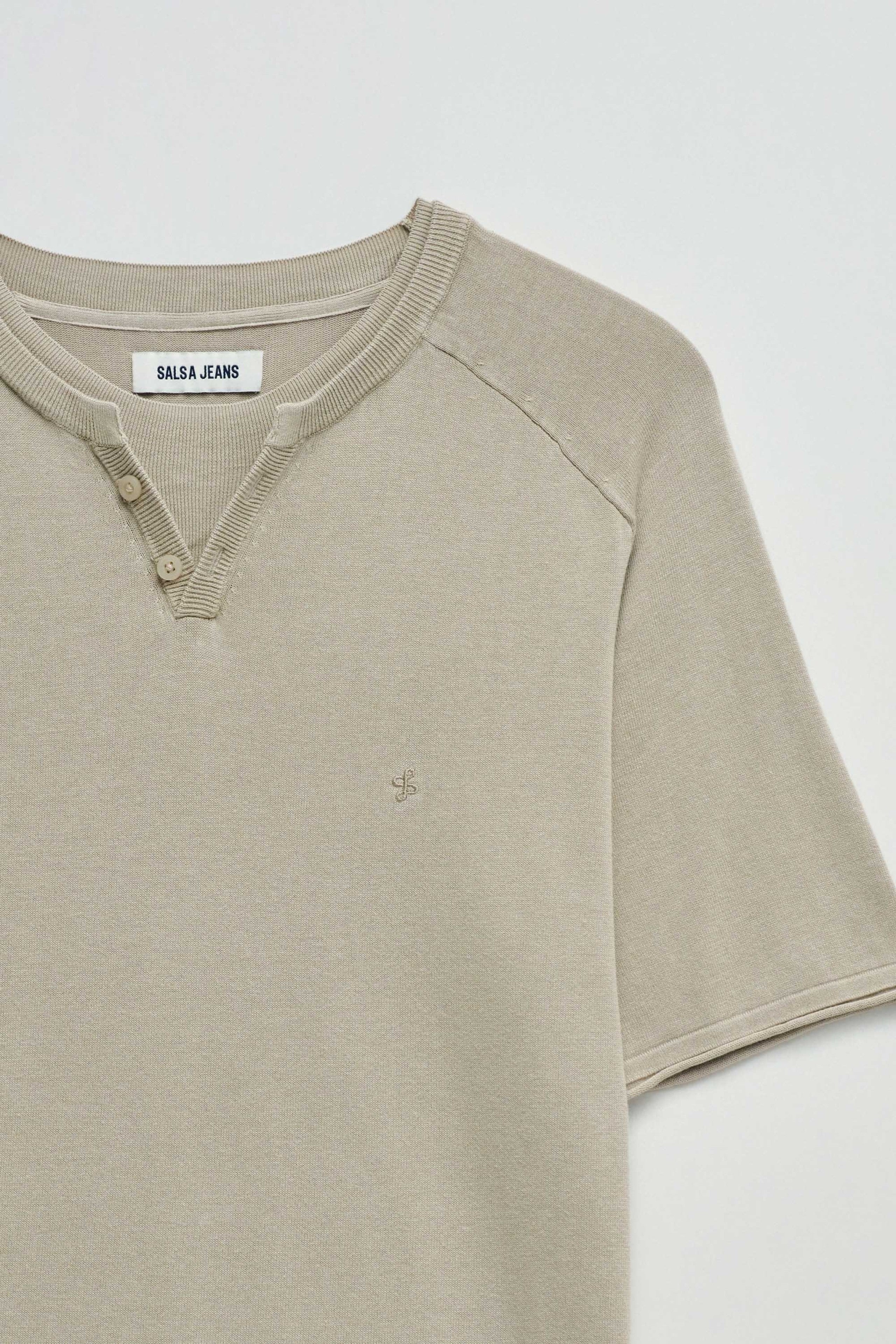 T-SHIRT - 21011251