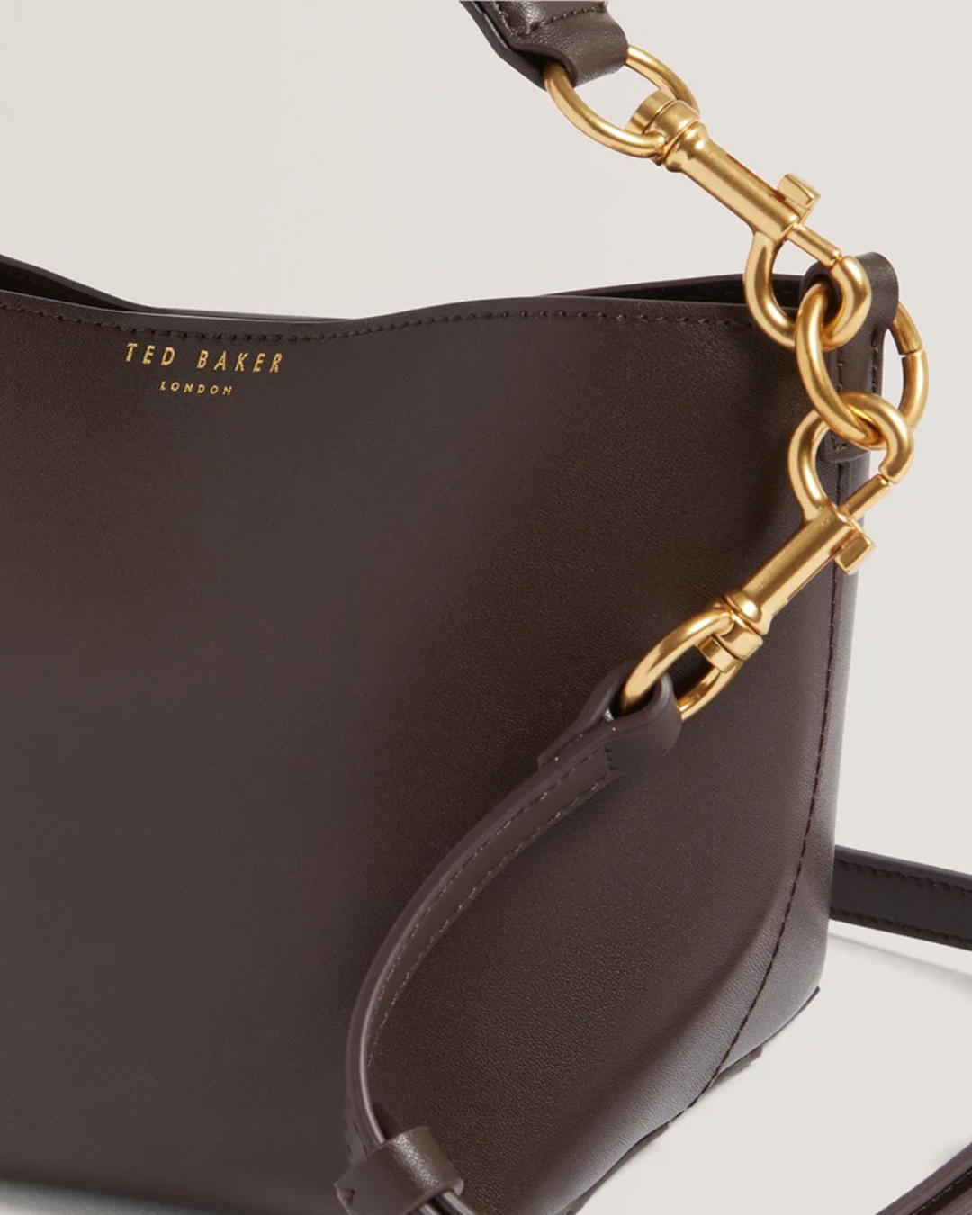 TED WAVELY - S281370