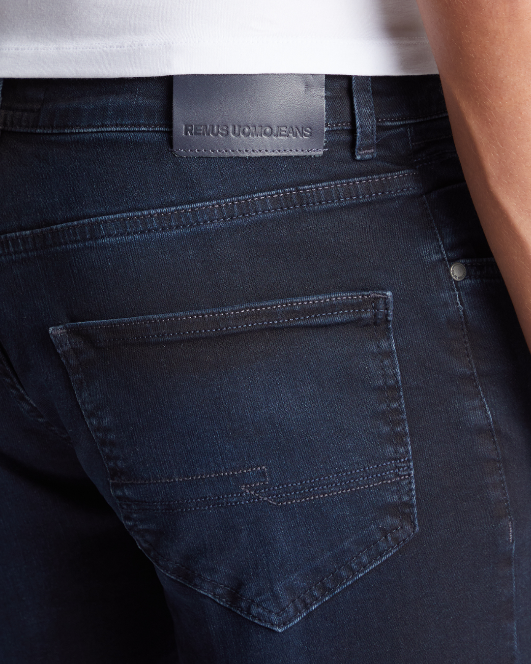 MEN JEANS - 60152